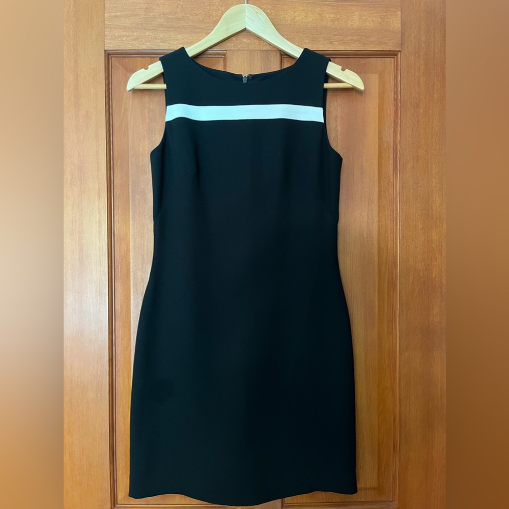 Petite Sophisticate sheath dress dress size 0